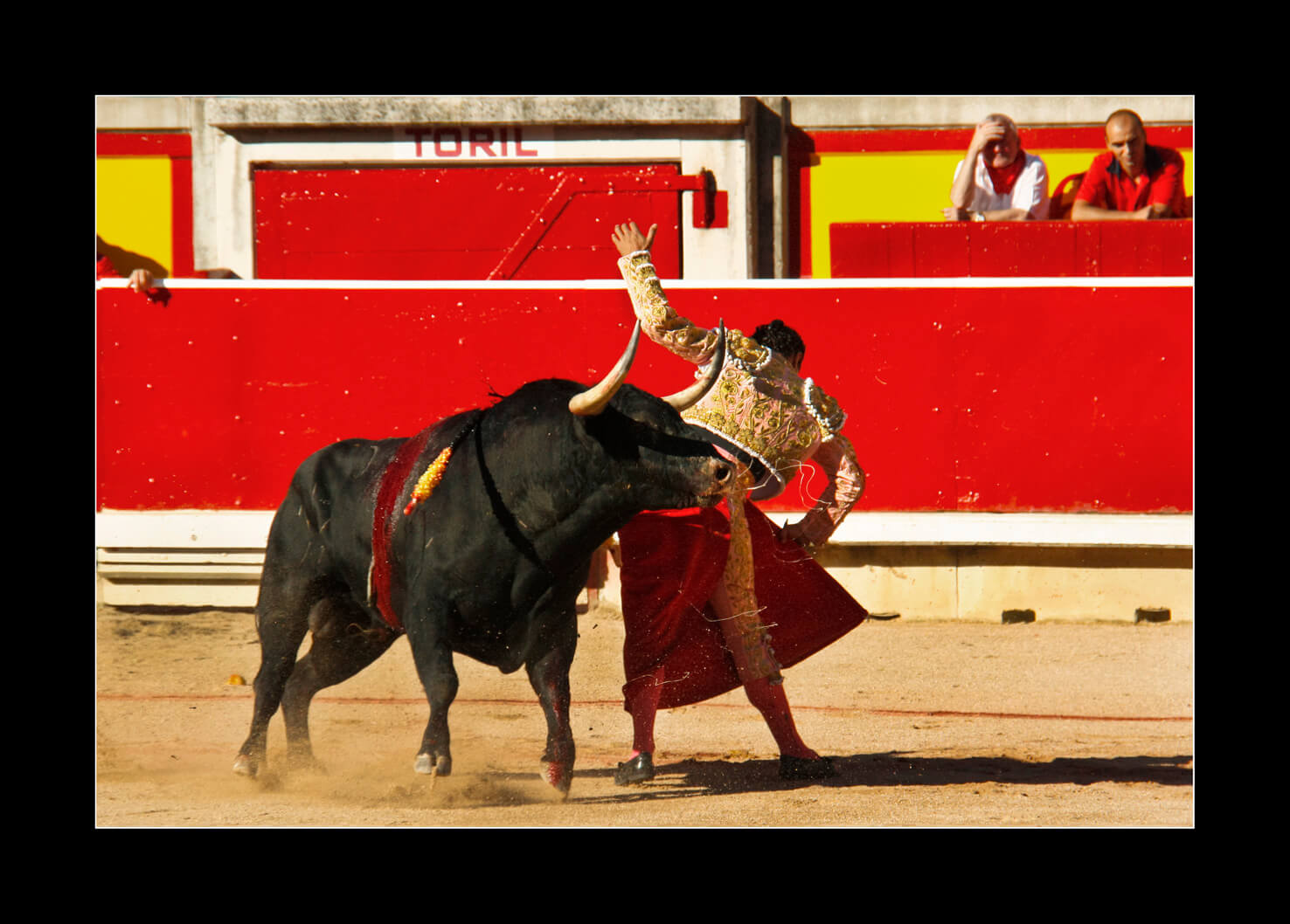 pamplona bullfight tickets